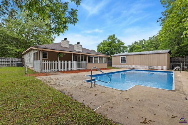 104 Haag Drive, Warner Robins, GA 31093