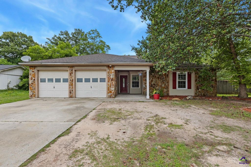 104 Haag Drive, Warner Robins, GA 31093
