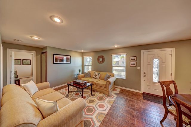 1310 W Philadelphia St, Marfa, TX 79843