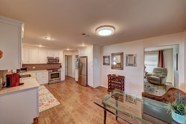 1310 W Philadelphia St, Marfa, TX 79843