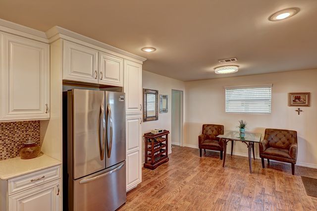 1310 W Philadelphia St, Marfa, TX 79843