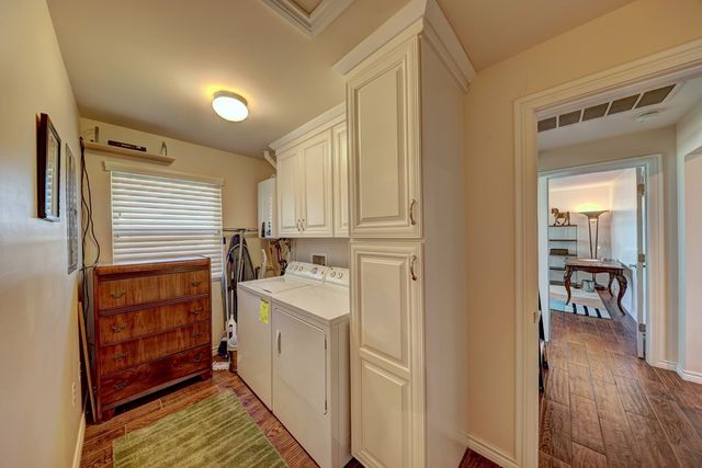 1310 W Philadelphia St, Marfa, TX 79843