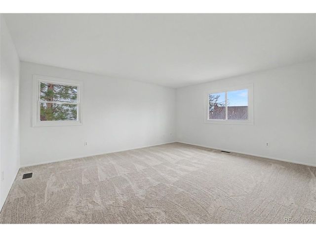 10681 W Dakan Mtn, Littleton, CO 80127