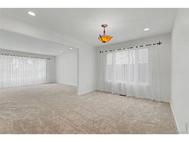 10681 W Dakan Mtn, Littleton, CO 80127