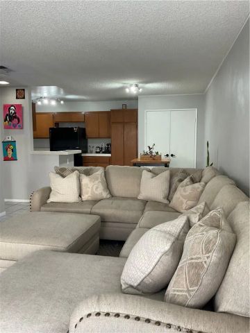 12620 Briarglen Loop Unit I, Stanton, CA 90680