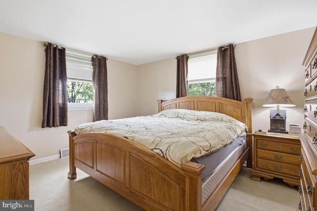 1040 EISENHOWER AVE, Woodlyn, PA 19094