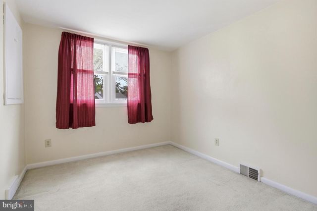1040 EISENHOWER AVE, Woodlyn, PA 19094