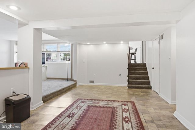 1040 EISENHOWER AVE, Woodlyn, PA 19094