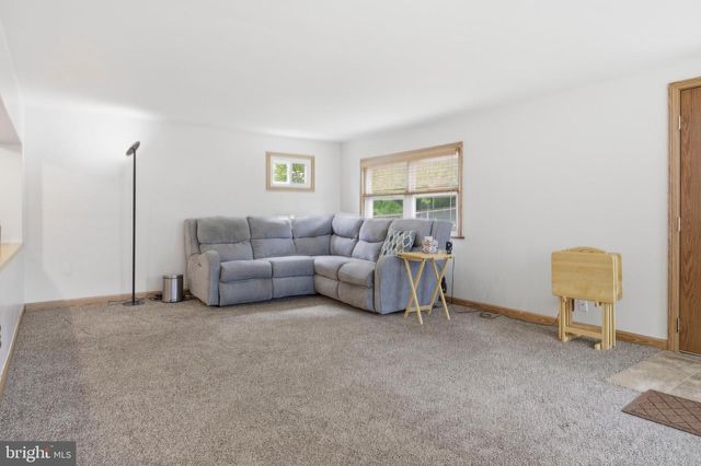 1040 EISENHOWER AVE, Woodlyn, PA 19094