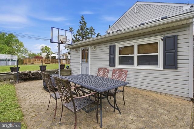 1040 EISENHOWER AVE, Woodlyn, PA 19094