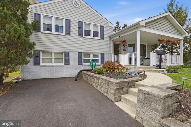 1040 EISENHOWER AVE, Woodlyn, PA 19094
