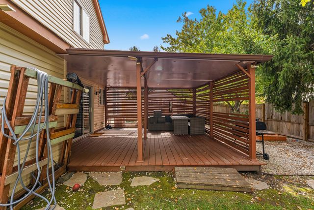 568 Cambridge Drive, Grayslake, IL 60030