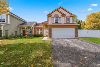 568 Cambridge Drive, Grayslake, IL 60030