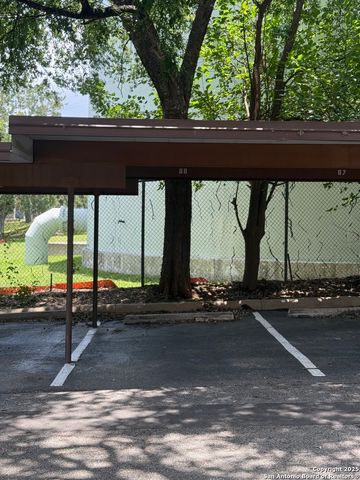 8611 Datapoint Dr Apt 68, San Antonio, TX 78229