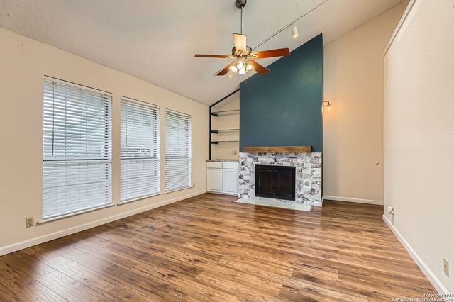 8611 Datapoint Dr Apt 68, San Antonio, TX 78229