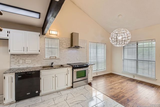 8611 Datapoint Dr Apt 68, San Antonio, TX 78229