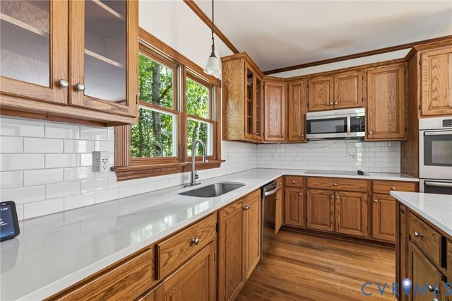 12439 N Oaks Dr, Ashland, VA 23005