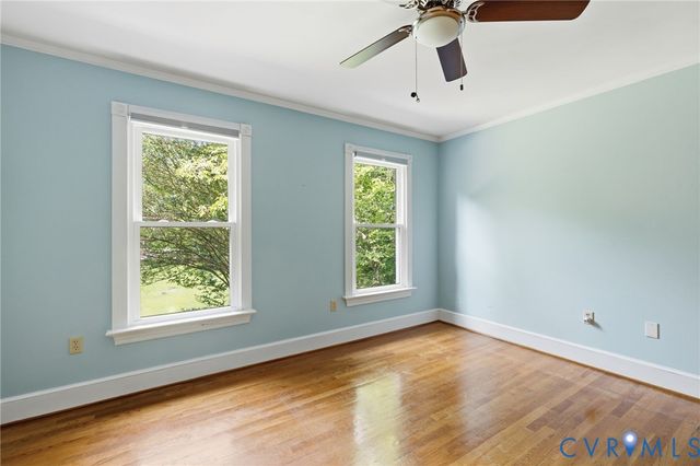 12439 N Oaks Dr, Ashland, VA 23005