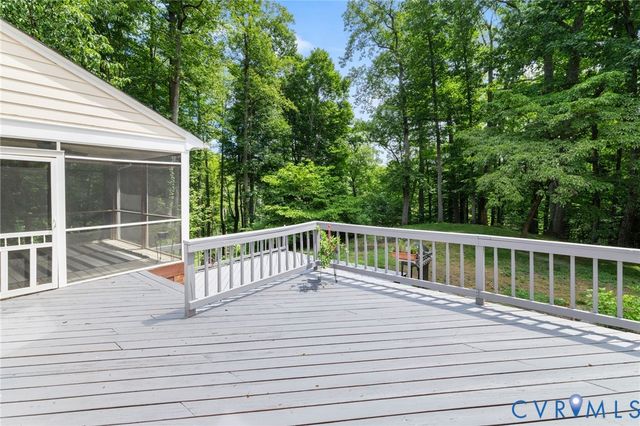 12439 N Oaks Dr, Ashland, VA 23005