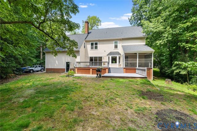12439 N Oaks Dr, Ashland, VA 23005