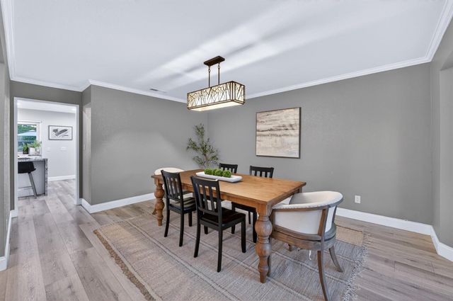 5431 N Kavanagh Avenue, Fresno, CA 93711