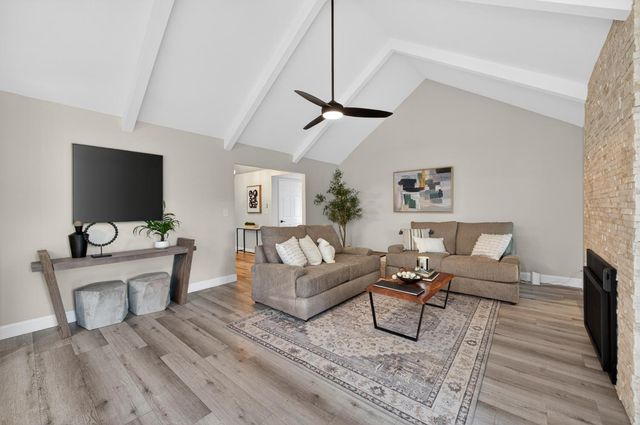 5431 N Kavanagh Avenue, Fresno, CA 93711