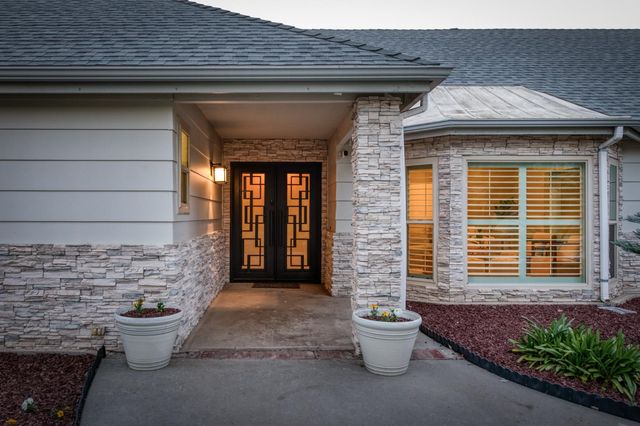 5431 N Kavanagh Avenue, Fresno, CA 93711