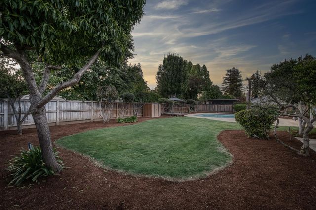 5431 N Kavanagh Avenue, Fresno, CA 93711