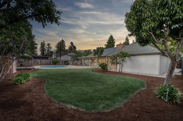 5431 N Kavanagh Avenue, Fresno, CA 93711