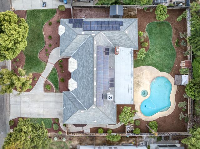 5431 N Kavanagh Avenue, Fresno, CA 93711