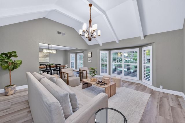 5431 N Kavanagh Avenue, Fresno, CA 93711