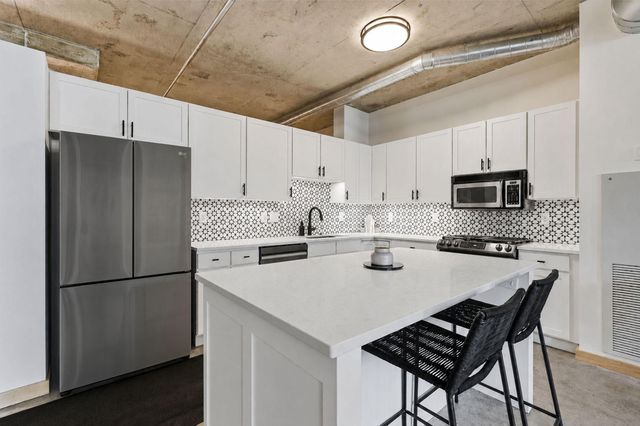 720 N 4th Street 111, Minneapolis, MN 55401