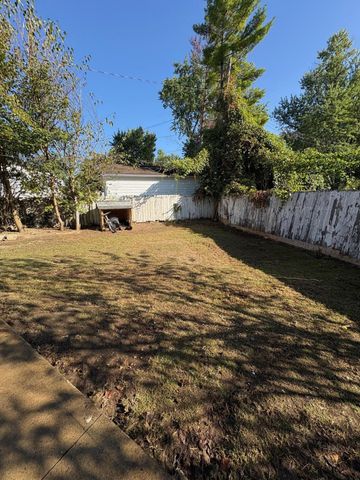 5246 Eisenhower Road, Columbus, OH 43229