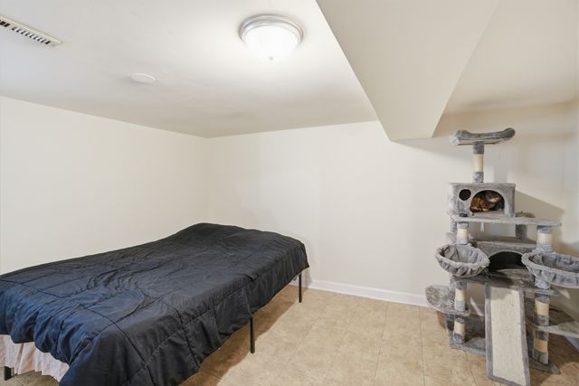 4622 N Springfield Avenue, Chicago, IL 60625