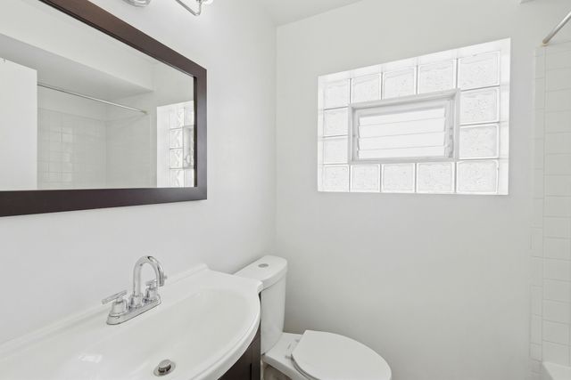 4622 N Springfield Avenue, Chicago, IL 60625