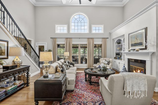 3896 Tatton Park, Lexington, KY 40515