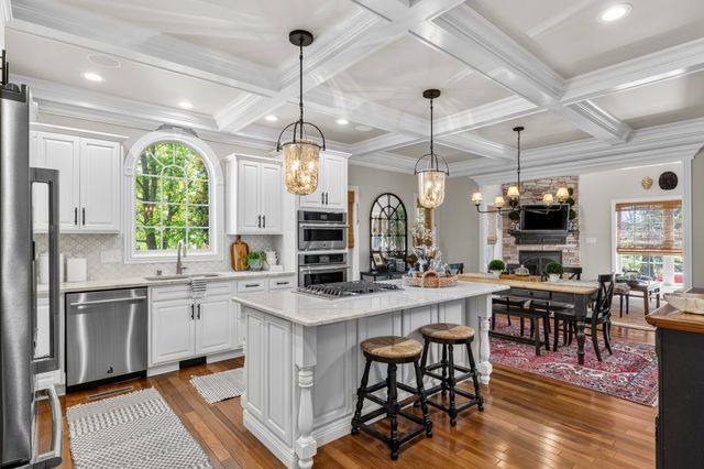 3896 Tatton Park, Lexington, KY 40515