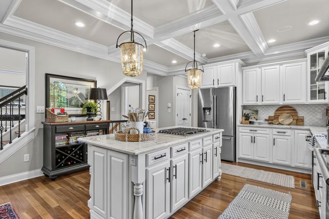 3896 Tatton Park, Lexington, KY 40515