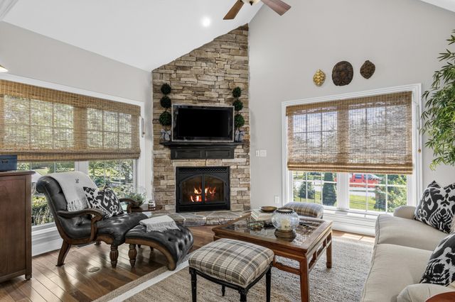 3896 Tatton Park, Lexington, KY 40515