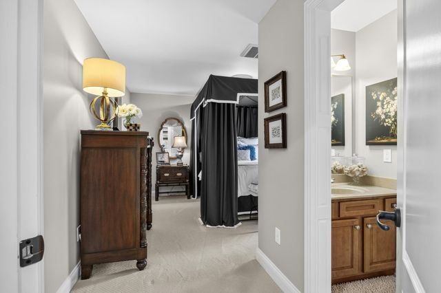 3896 Tatton Park, Lexington, KY 40515