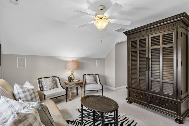 3896 Tatton Park, Lexington, KY 40515