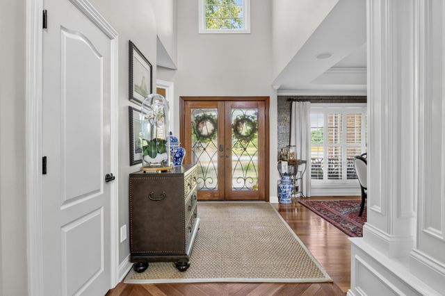 3896 Tatton Park, Lexington, KY 40515
