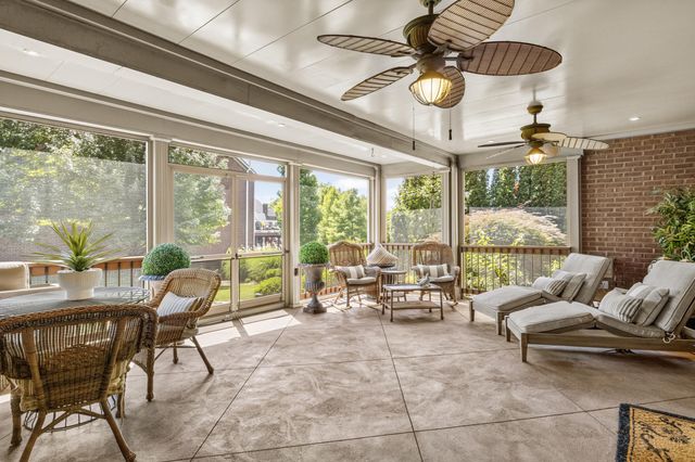 3896 Tatton Park, Lexington, KY 40515