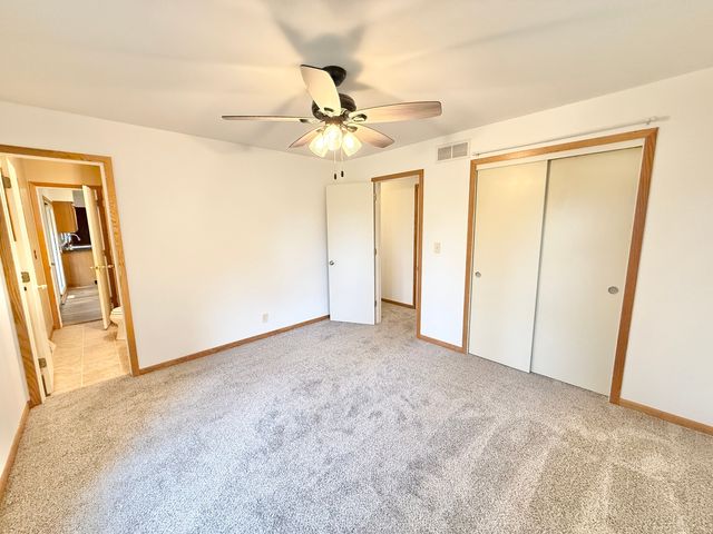 10620 Grover Oaks Road, Roscoe, IL 61073