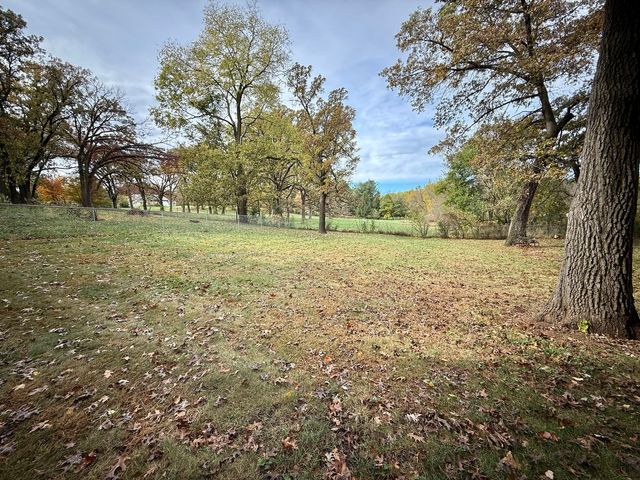 10620 Grover Oaks Road, Roscoe, IL 61073