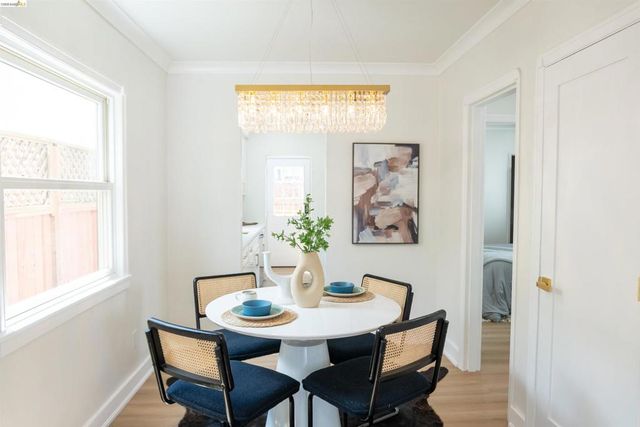 2066 Encinal Ave, Alameda, CA 94501