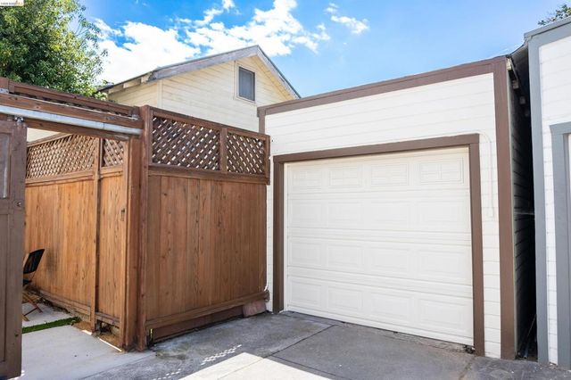 2066 Encinal Ave, Alameda, CA 94501