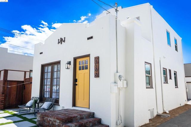 2066 Encinal Ave, Alameda, CA 94501