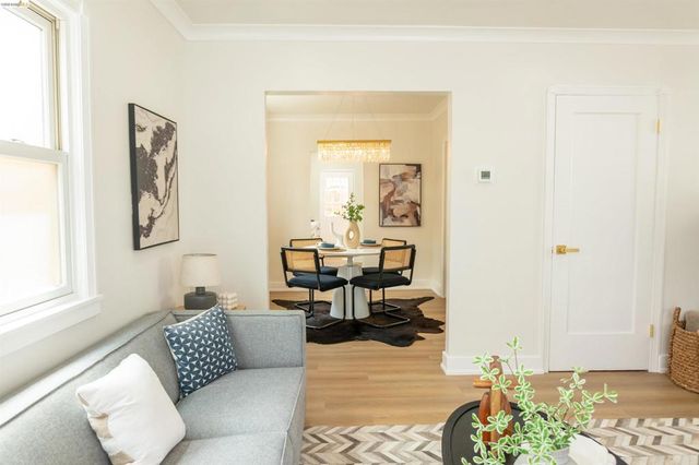 2066 Encinal Ave, Alameda, CA 94501