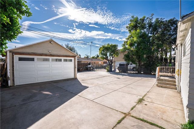 730 W 9th, Pomona, CA 91766